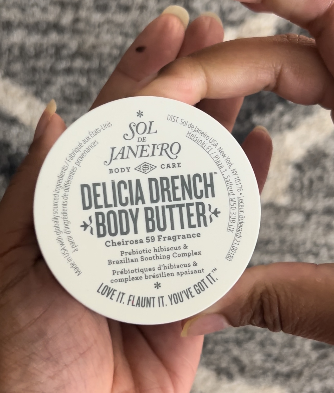 What does the new Sol De Janeiro Cheirosa 59 Delicia Drench Smell Like